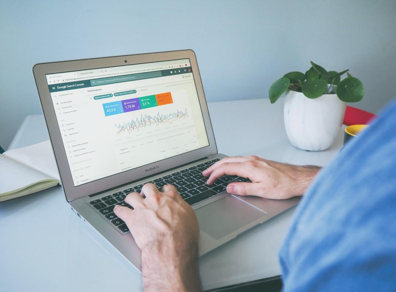 Strukturierte Darstellung von Ranking-Faktoren und technischen SEO-Parametern